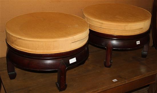 Pair circular Chinese stools